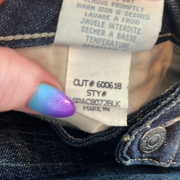 Robin’s Marilyn Straight Jeans Butterfly Appliques Made in USA Size 28 Gemstones - Picture 12 of 12